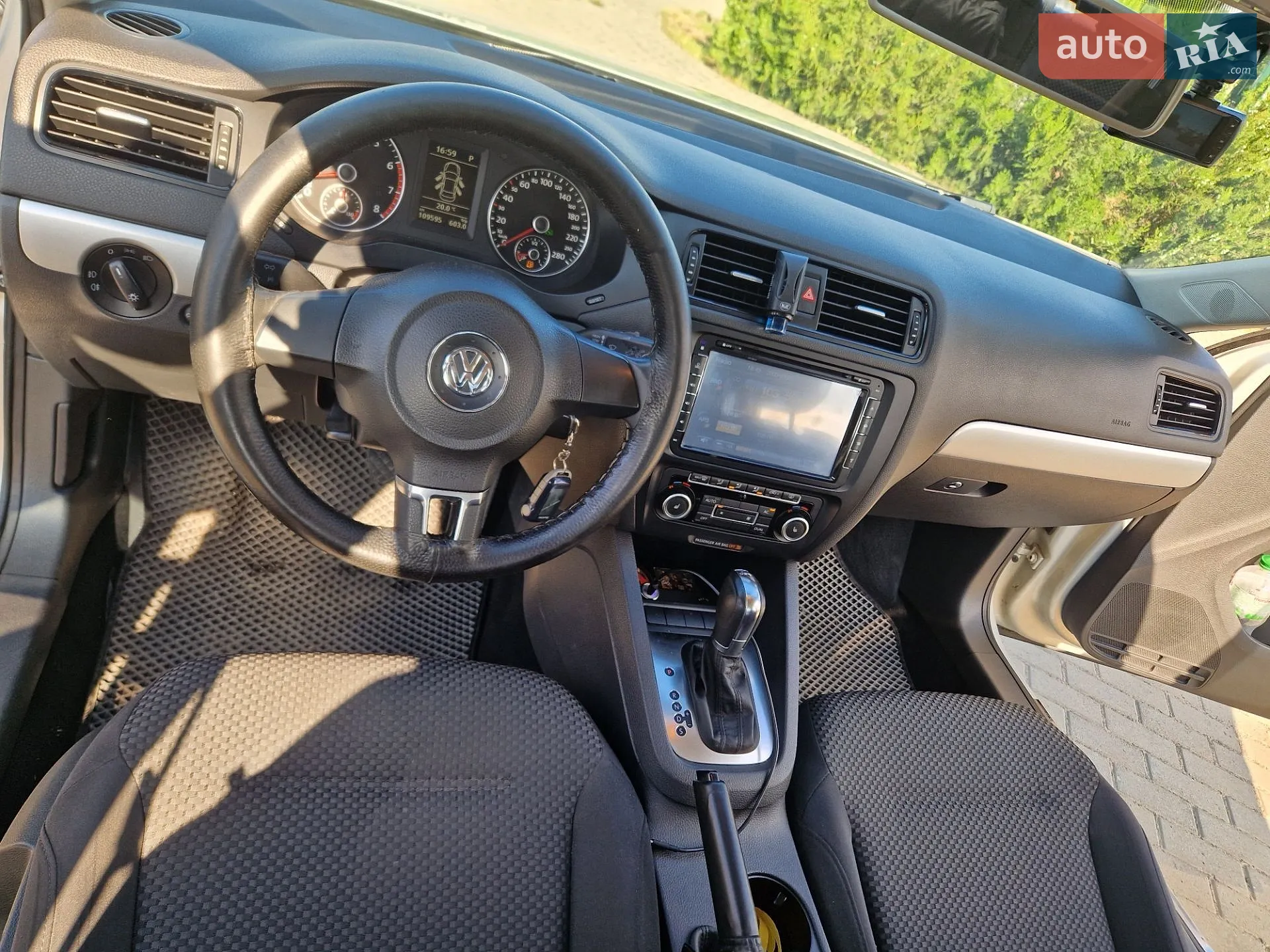 2011 Volkswagen Jetta - мініатюра 11