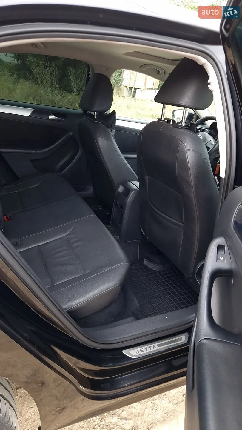 2010 Volkswagen Jetta - мініатюра 23
