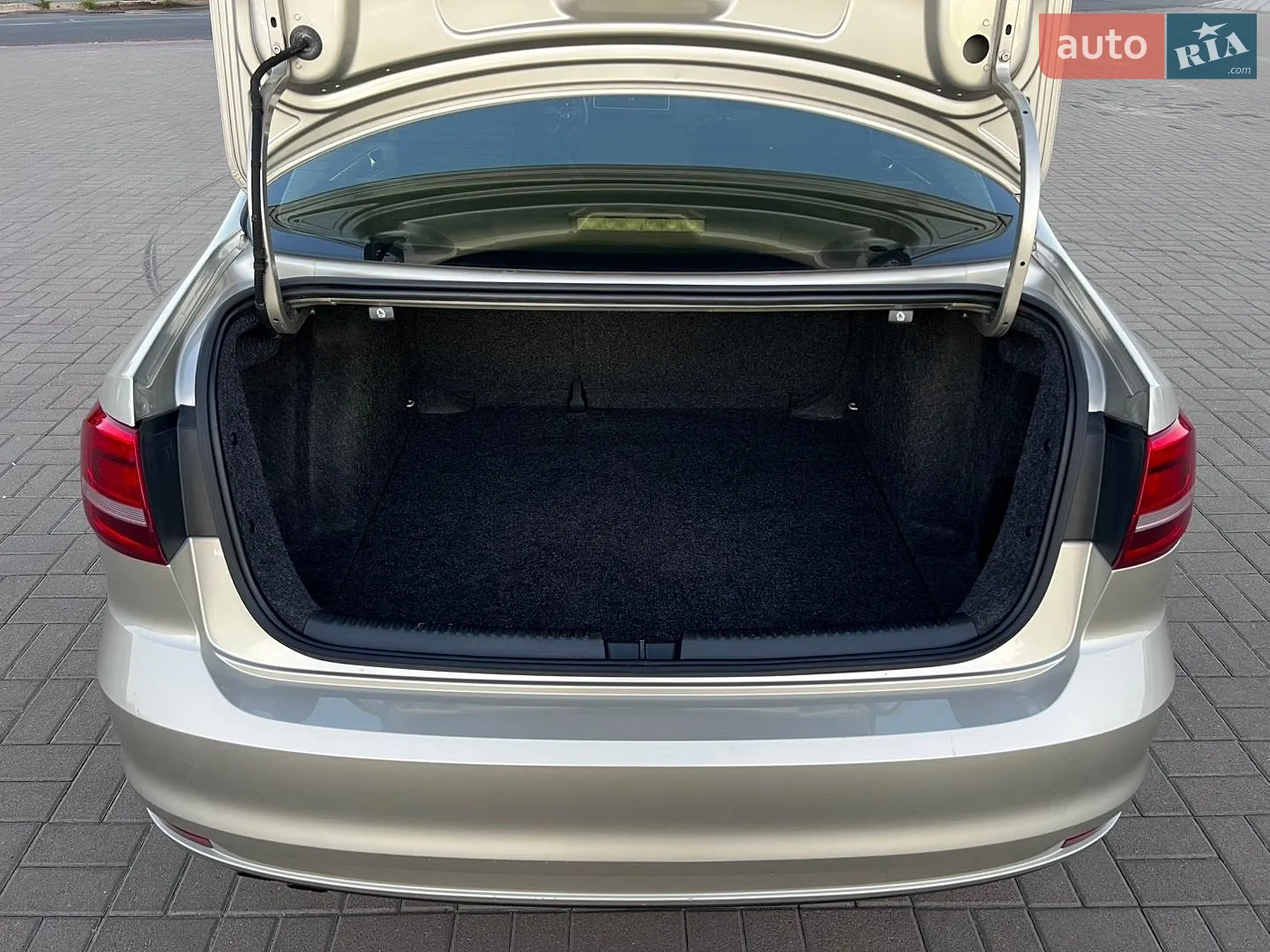 2014 Volkswagen Jetta - мініатюра 25