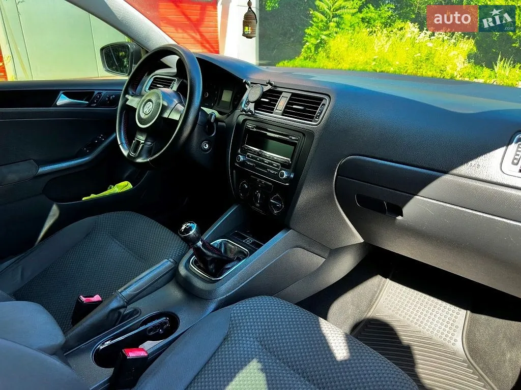2011 Volkswagen Jetta - мініатюра 21