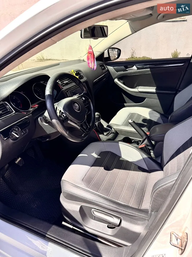 2016 Volkswagen Jetta - мініатюра 17