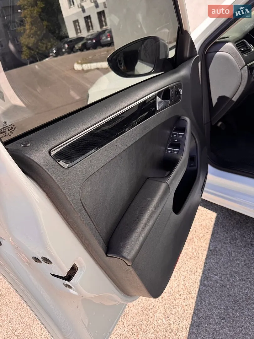 2016 Volkswagen Jetta - мініатюра 16