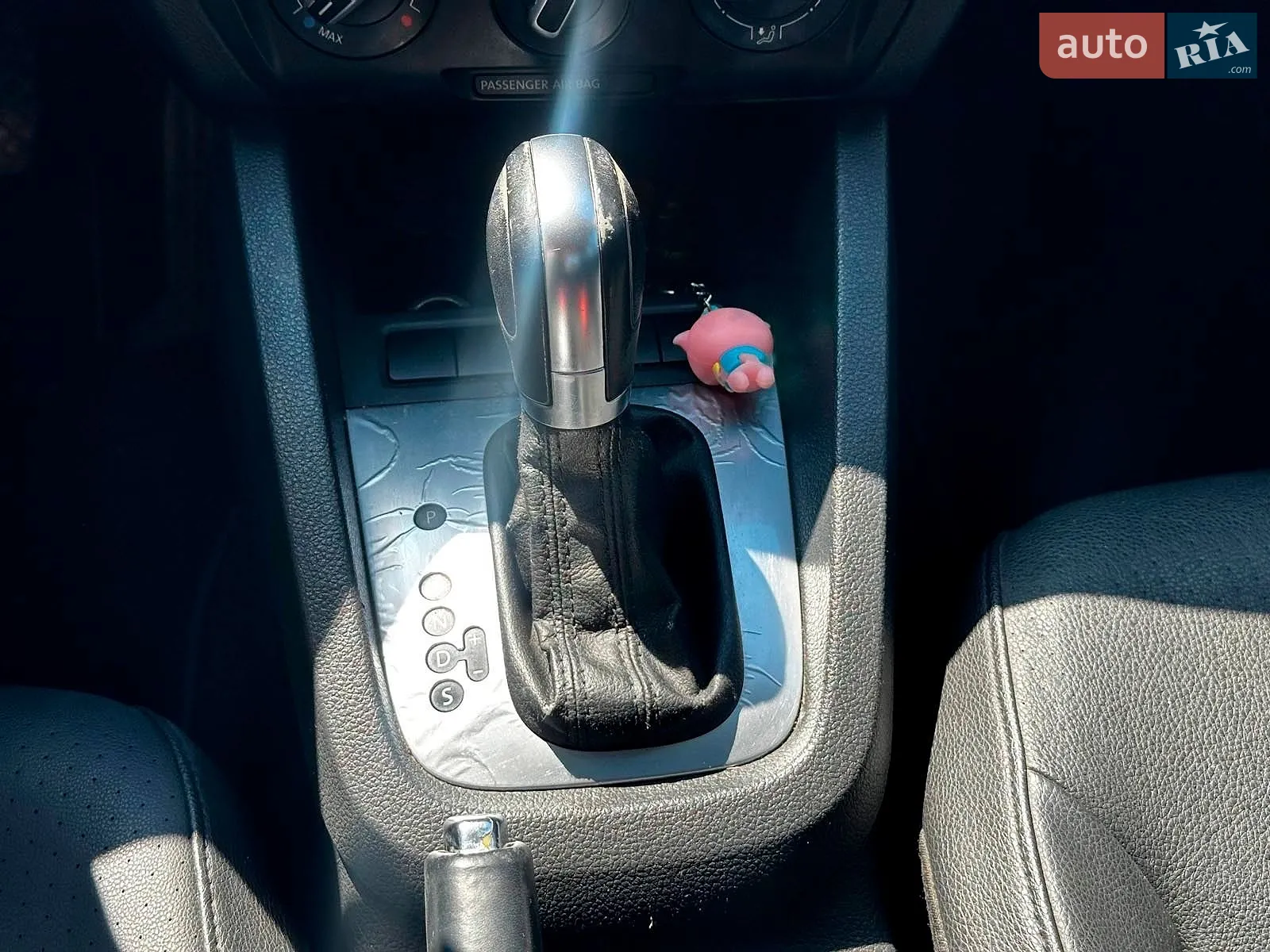 2010 Volkswagen Jetta - мініатюра 24