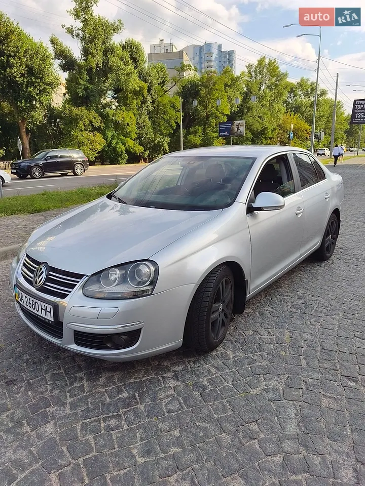 2010 Volkswagen Jetta - мініатюра 29