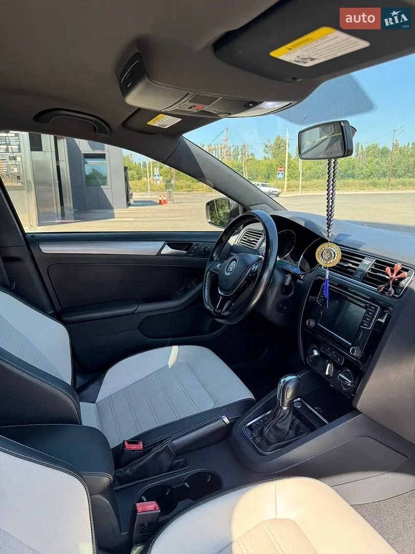 2017 Volkswagen Jetta - мініатюра 17