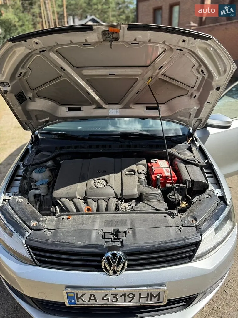 2010 Volkswagen Jetta - мініатюра 16