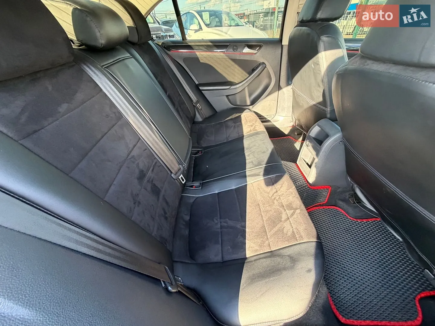 2015 Volkswagen Jetta - мініатюра 32