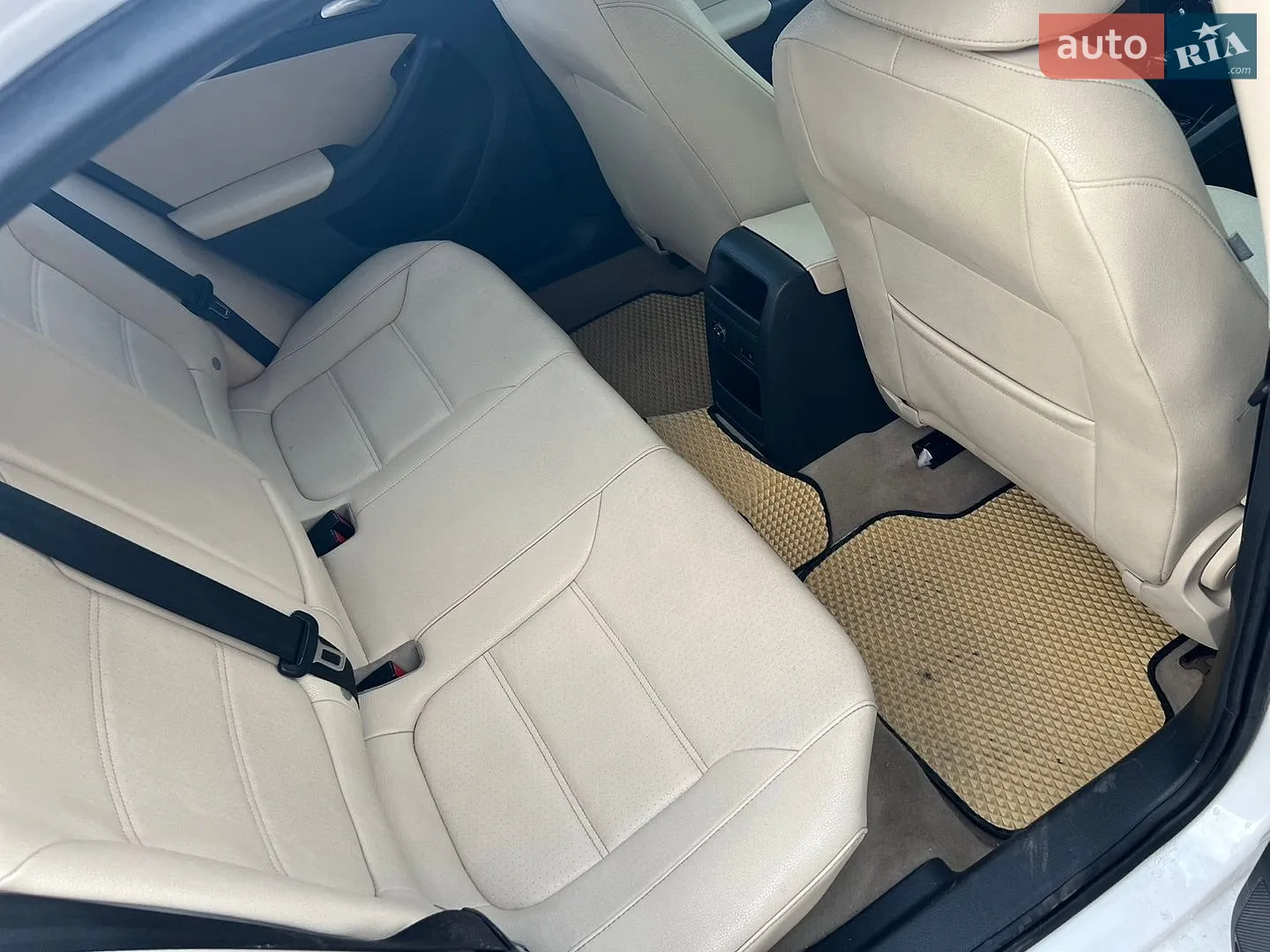 2011 Volkswagen Jetta - мініатюра 32