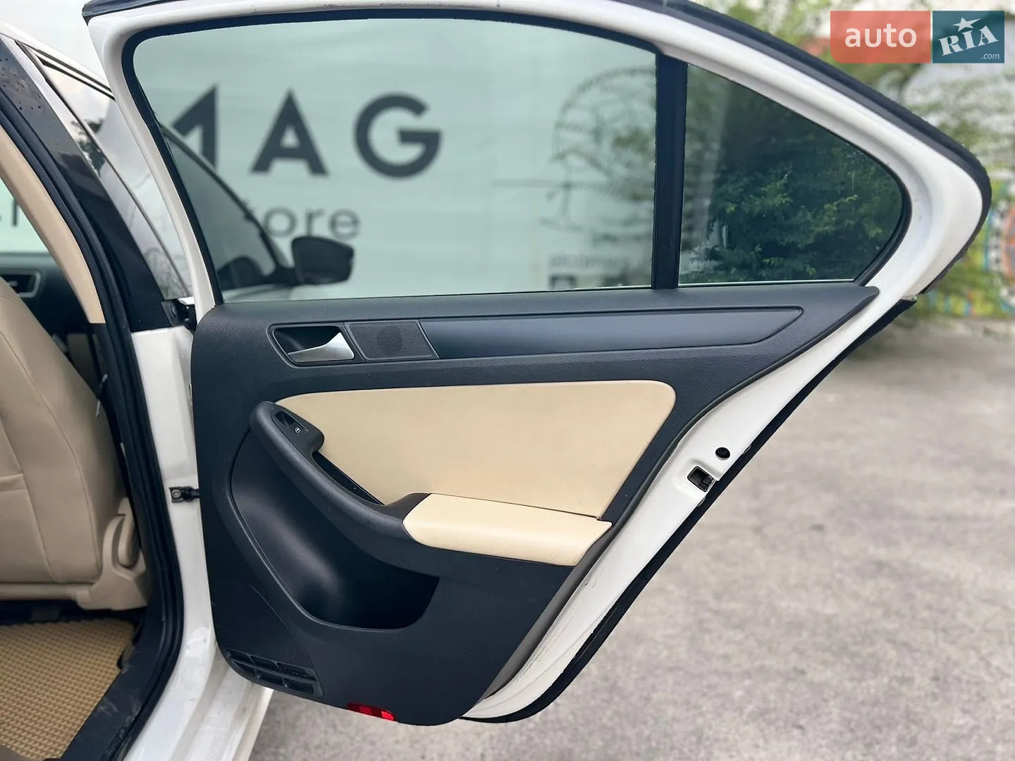 2011 Volkswagen Jetta - мініатюра 35