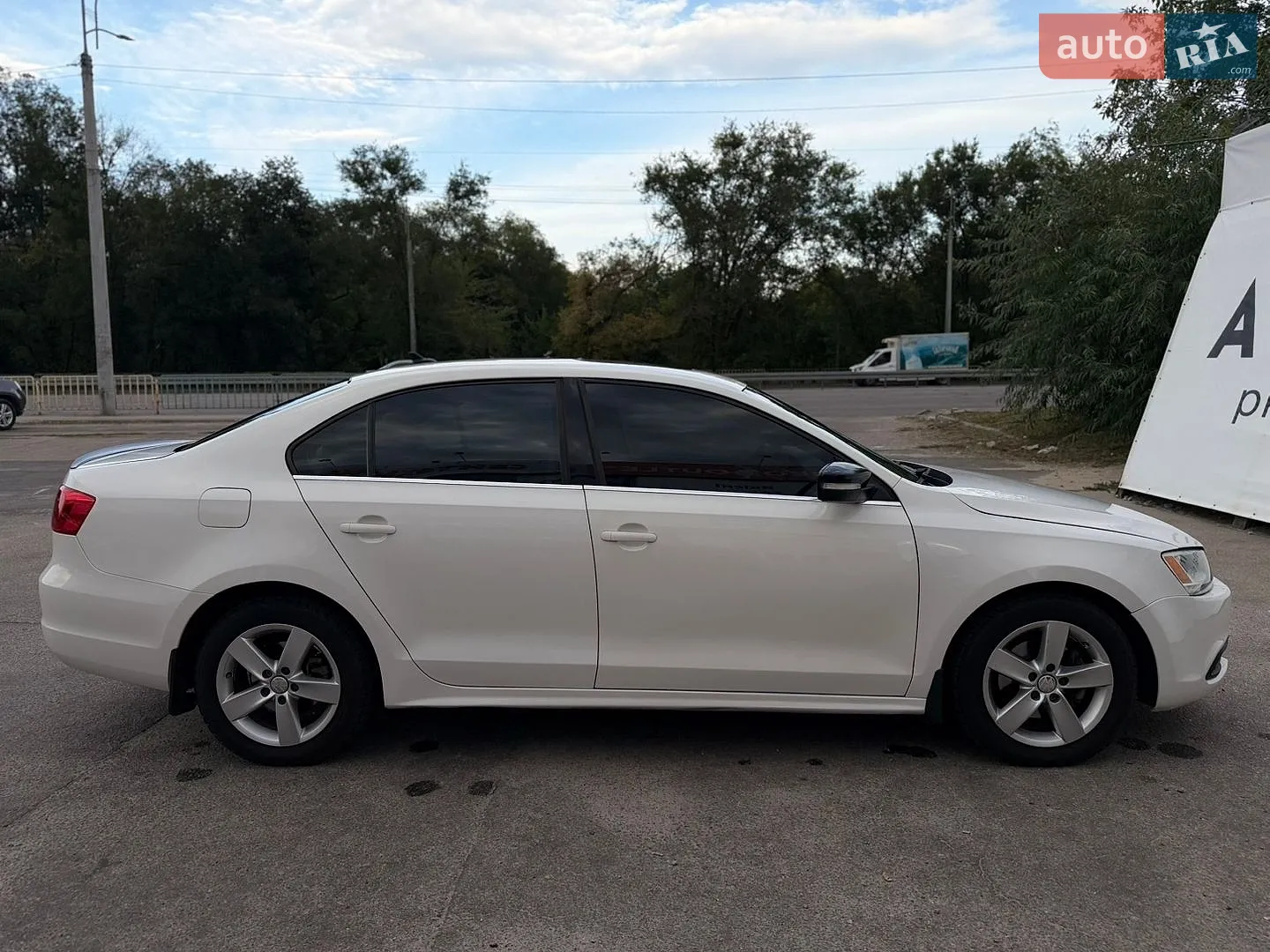 2011 Volkswagen Jetta - мініатюра 23