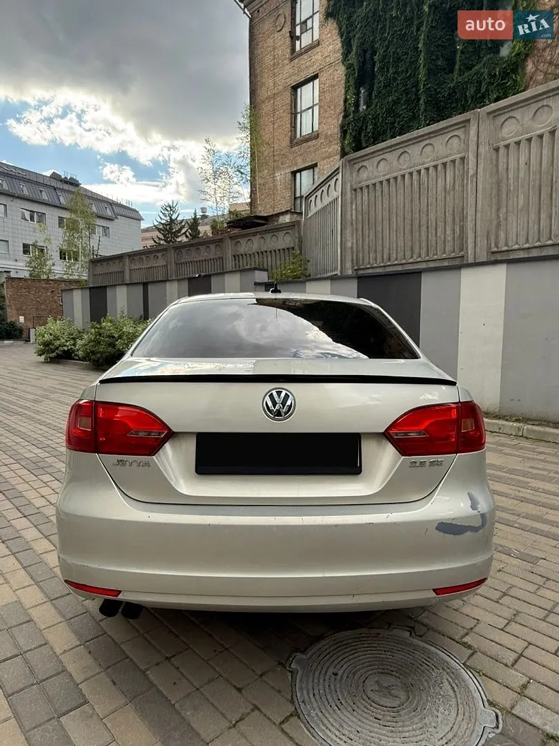 2011 Volkswagen Jetta - мініатюра 5