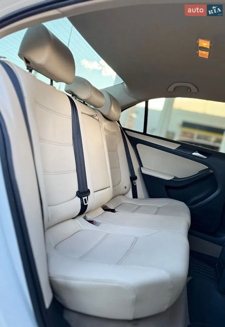 2011 Volkswagen Jetta - мініатюра 13