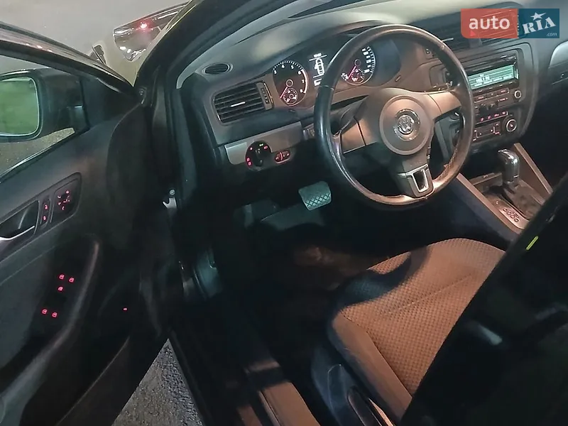 Volkswagen Jetta 2012