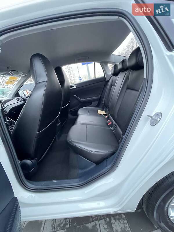 Седан Volkswagen Lavida 2025 в Львові