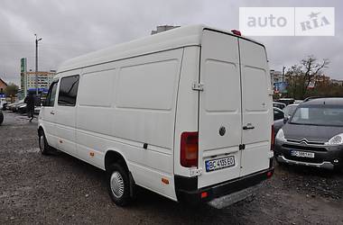 Грузопассажирский фургон Volkswagen LT 2004 в Львове