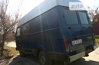 Вантажопасажирський фургон Volkswagen LT 1994 в 