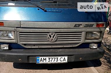 Вантажопасажирський фургон Volkswagen LT 1994 в 