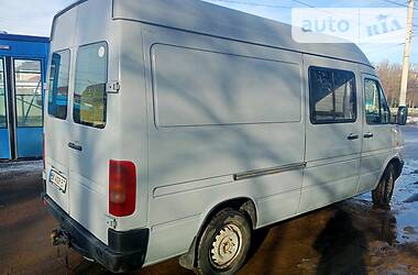 Грузопассажирский фургон Volkswagen LT 2001 в Ровно