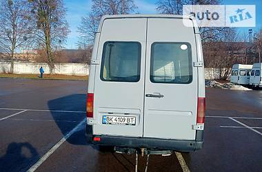 Вантажопасажирський фургон Volkswagen LT 2001 в Рівному