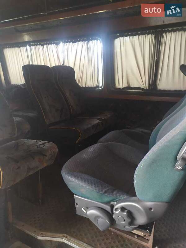 Мікроавтобус Volkswagen LT 2003 в Чернівцях