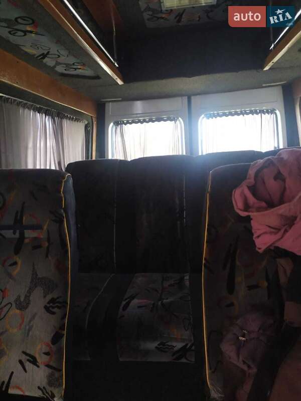 Мікроавтобус Volkswagen LT 2003 в Чернівцях