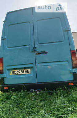 Вантажний фургон Volkswagen LT 1999 в Львові