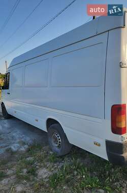 Вантажний фургон Volkswagen LT 2001 в Звягелі