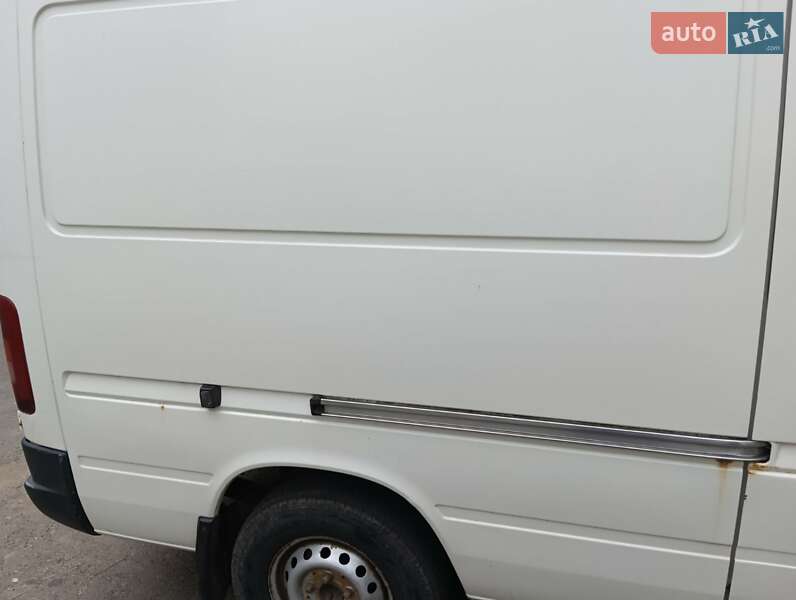 Микроавтобус Volkswagen LT 2005 в Шептицькому