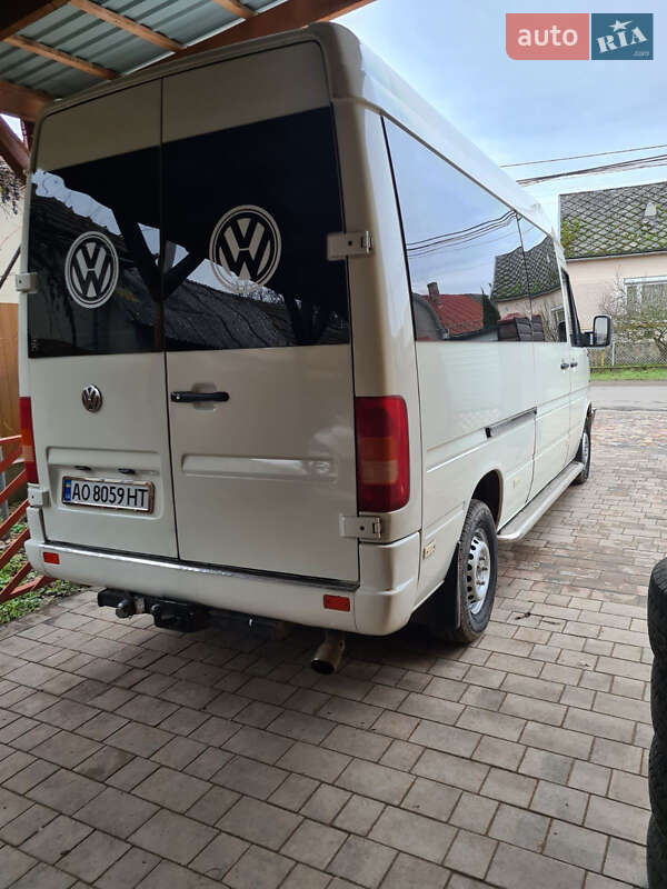 Мікроавтобус Volkswagen LT 2000 в Мукачевому