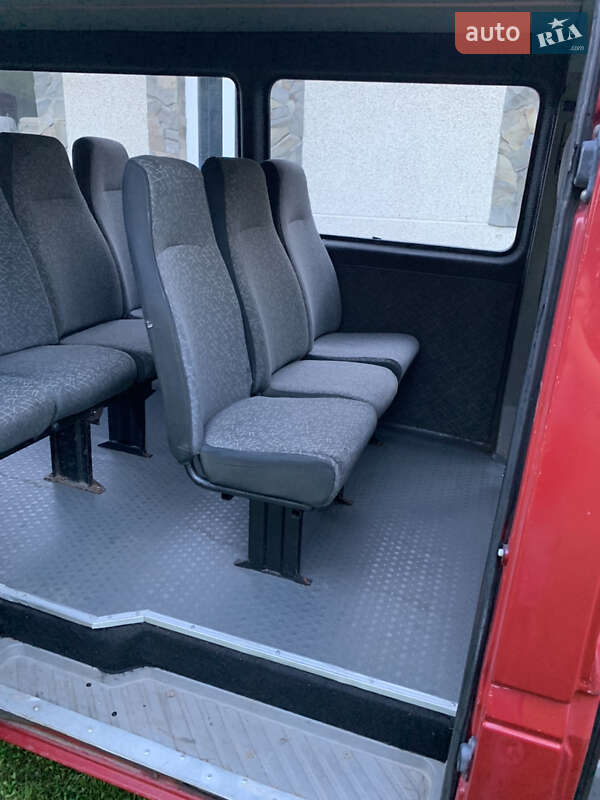 Вантажопасажирський фургон Volkswagen LT 2002 в Дубні