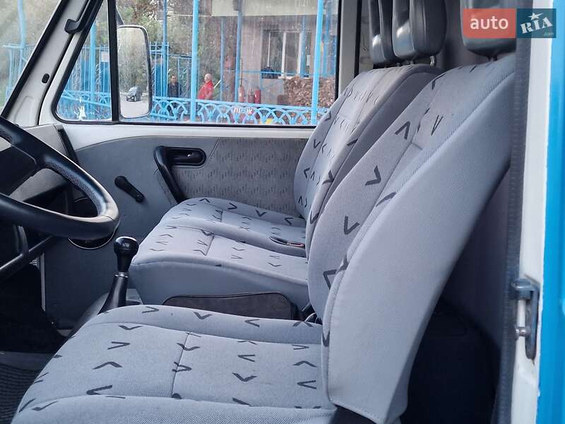 Вантажний фургон Volkswagen LT 1995 в Рівному