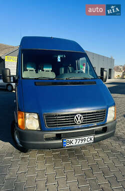 Грузопассажирский фургон Volkswagen LT 2006 в Звягеле