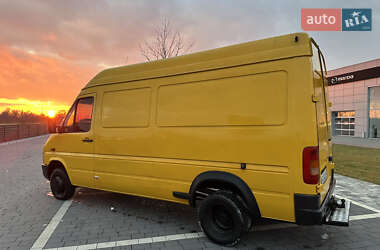 Вантажний фургон Volkswagen LT 2006 в Мукачевому