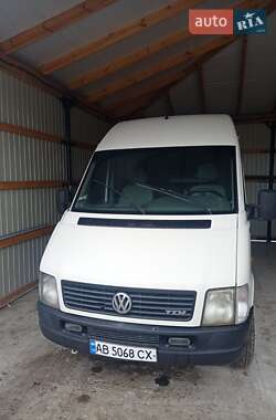 Вантажопасажирський фургон Volkswagen LT 2003 в Вінниці