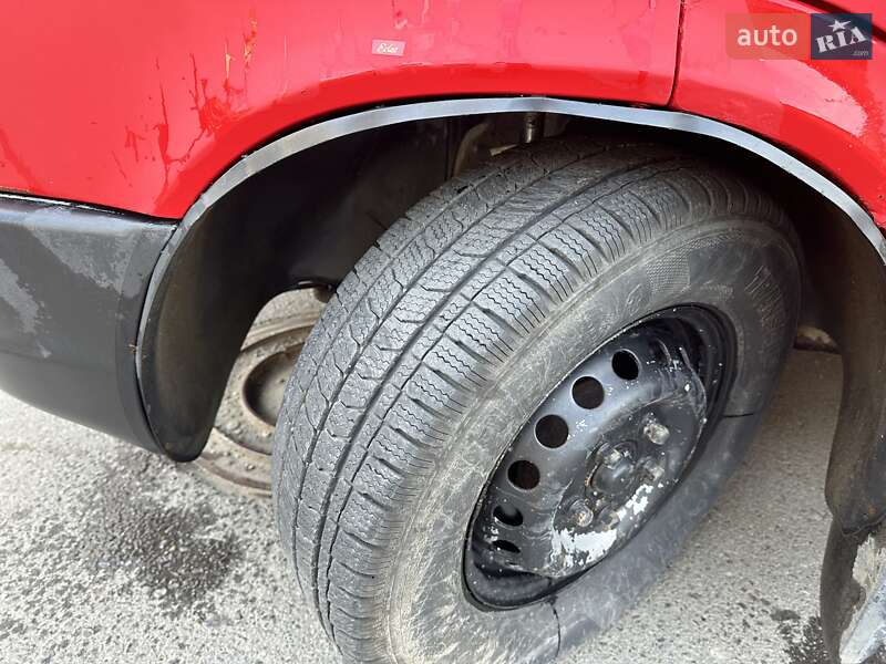 Міський автобус Volkswagen LT 2000 в Чернівцях
