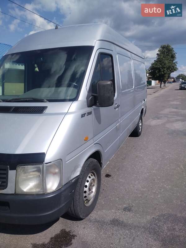 Вантажний фургон Volkswagen LT 2006 в 