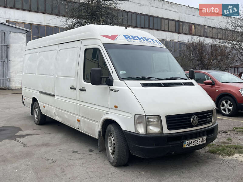 Вантажний фургон Volkswagen LT 2004 в Житомирі