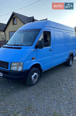 Вантажний фургон Volkswagen LT 2001 в 