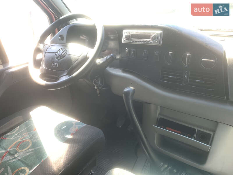 Вантажопасажирський фургон Volkswagen LT 1998 в Хотині
