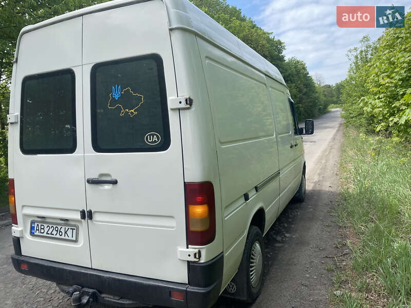Вантажний фургон Volkswagen LT 2004 в Жмеринці