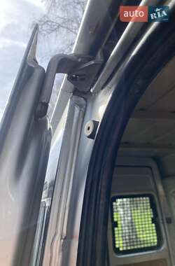 Вантажний фургон Volkswagen LT 2005 в 