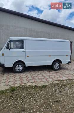 Грузовой фургон Volkswagen LT 1995 в Сторожинце