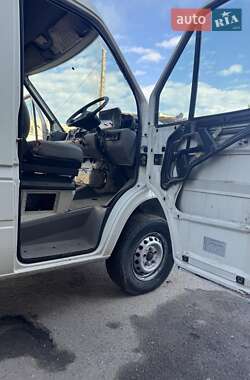 Вантажний фургон Volkswagen LT 2004 в 