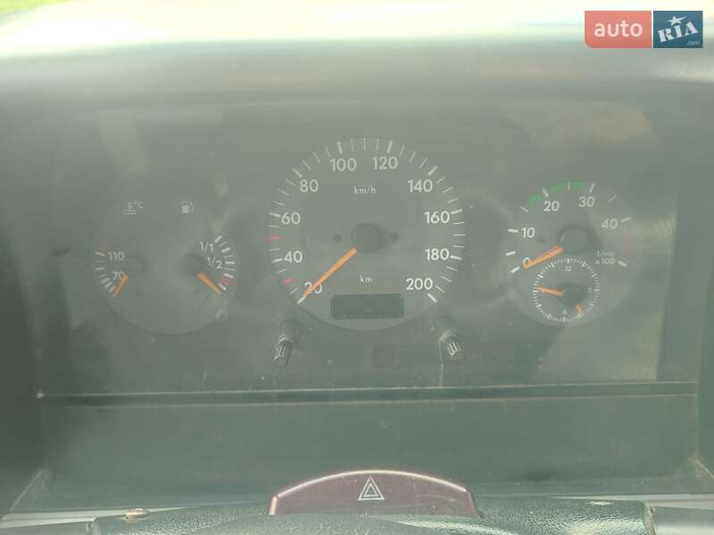 Вантажопасажирський фургон Volkswagen LT 2000 в Хмельницькому