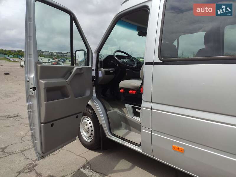 Микроавтобус Volkswagen LT 2006 в Ровно
