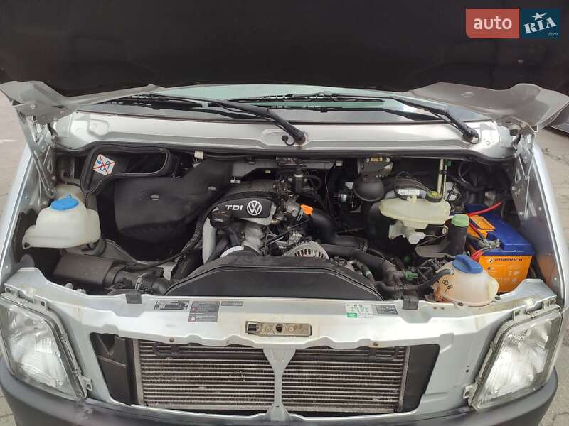 Микроавтобус Volkswagen LT 2006 в Ровно