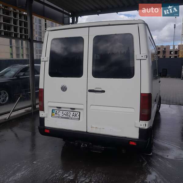 Вантажний фургон Volkswagen LT 1998 в Цумані