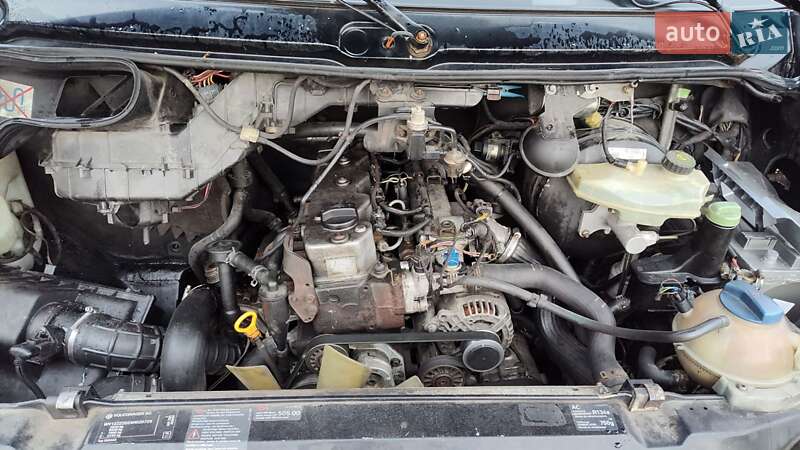 Мікроавтобус Volkswagen LT 2004 в Новояворівську