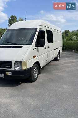 Грузопассажирский фургон Volkswagen LT 2004 в Переяславе