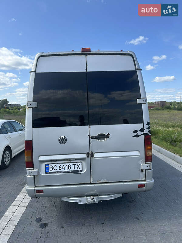 Вантажопасажирський фургон Volkswagen LT 2006 в Львові